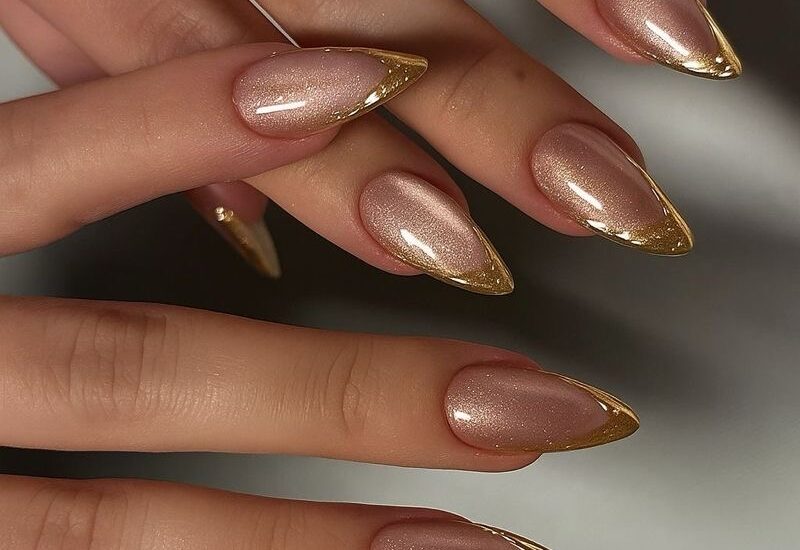 16 Classy French Tip Nail Ideas Everyone Is Obsessed With