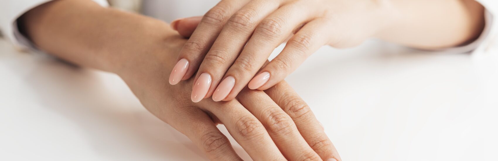 How to Choose the Right Nail Shape for Your Hands
